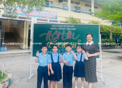 BẢNG TỪ XANH HÀN QUỐC CÓ CHÂN CHỮ T TP.HCM