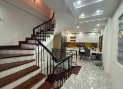 TRUNG TÂM LONG BIÊN-NHÀ MẶT HỒ TAI TRÂU-LÔ GÓC-45M 5T 13xTỶ-FULL NỘI THẤT-KINH DOANH