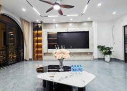 Nhà mới 6 tầng thang máy ôtô đỗ cửa ngõ thông 4 ngủ đủ công năng