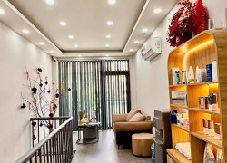Cần KTV NAM NỮ có kinh nghiệm Body, trị liệu, giãi cơ làm Bình Dương