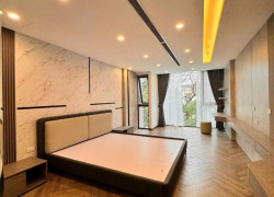 Nhà mới đẹp Mặt Phố #việt_hưng siêu hiếm