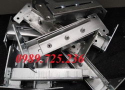 Kệ đỡ lắp bảng trượt – giải pháp treo bảng thông minh cho lớp học hiện đại