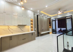 Nhà đẹp Miếu Hai Xã 4 tầng ô tô đỗ gần nhà
