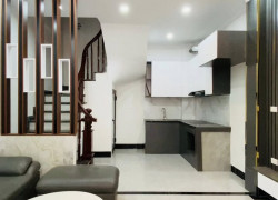 BÁN NHÀ NGÔ GIA TỰ, XÂY MỚI - FULL ĐỒ NỘI THẤT- Ô TÔ 7 CHỖ ĐỖ CỔNG - 5 TẦNG, 3 NGỦ, HƠN 6 TỶ
