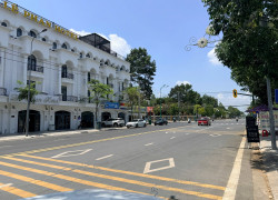 BÁN: Nhà phố 1 trệt 3 lầu 4,7 tỷ liền kề Vincom TP Tây Ninh, NH hỗ trợ vay 70% lãi suất ưu đãi
