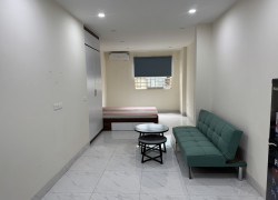 Chính chủ cho thuê căn hộ studio, dt 35m2, có thang máy, nội thất đầy đủ. LH: 0971883511