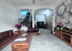 BÁN NHÀ MẶT TIỀN ĐẸP