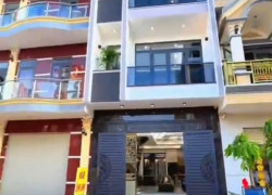 BÁN NHÀ NGAY CHỢ BÌNH ĐIỀN QUẬN 8. DT80 M2 - SHR - CHỈ 1TỶ165TR. LH:0785448683.