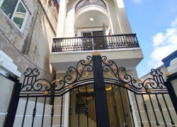 Dinh thự cổ điển chuẩn bị lên sóng 
Chợ Hàng