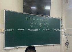 Bảng từ xanh viết phấn cho lớp dạy hè chuyên nghiệp