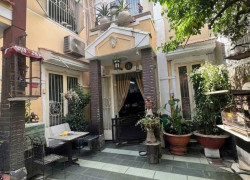 BIỆT THỰ  QUẬN 7- NGANG 11m 135m2  XE HƠI TỚI NHÀ NGAY KHU BỘ CÔNG AN