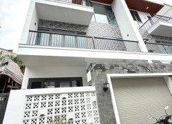 Cho thuê nhà mới xây có nội thất Vạn Thành P5 Đà Lạt giá 15tr
