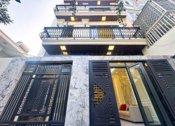 BÁN NHÀ ĐẸP 3 TẦNG  8 TỶ  CĂN GÓC – THANG MÁY – HUỲNH TẤN PHÁT QUẬN 7