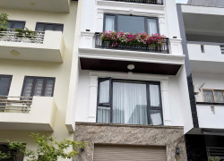 Nhà TĐC Vinhome chân cầu Bính đường phân lô có vỉa hè 3 ô tô tránh nhau