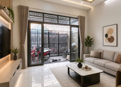 Nhà bán Huỳnh Tấn Phát, Nhà Bè