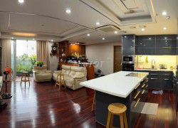 Bán căn hộ 156m2 tầng 3 CC cao cấp Sài Gòn Airport Plaza Tân Bình