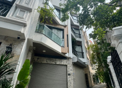 [LONG BIÊN] VIỆT HƯNG NGÕ THÔNG, Ô TÔ NGỦ TRONG NHÀ