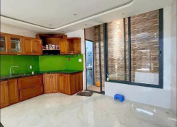 NHÀ 3T ÔNG ÍCH KHIÊM – ĐƯỜNG Ô TÔ 5M, GẦN BIỂN – HƠN 5 TỶ