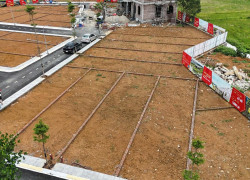 Hót nhất hòa lạc vị trí vàng, lô góc 2 mặt tiền 102m , có việc nên cần bán lại.
