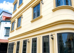 🏡 NHÀ 3 TẦNG - GÓC 3 MẶT TIỀN – Ô TÔ NGỦ TRONG NHÀ – NGAY VÕ VĂN KIỆT, QUẬN 1
