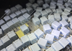 Gia công khắc laser cáp sạc - tai nghe - củ sạc