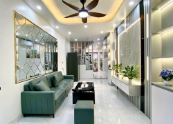 •THƯỢNG THANH - THÔNG NGÔ GIA TỰ - LÝ SƠN - NGAY GẦN VÒNG XUYẾN NGUYỄN VĂN CỪ