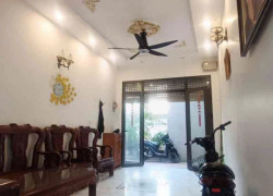 Nhà 4 tầng dân xây gần chợ Ngọc Thuỵ Long Biên 45 m bán gấp 7.x tỷ