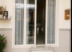 Bán nhà 1 lầu đúc kiên cố Hẻm 1206 Huỳnh Tấn Phát, P. Tân Phú Q7