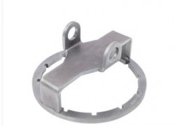 Mở nắp thùng IBC 1000 lít