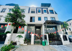 Chính chủ Bán liền kề 3,5 tầng 75m2 Kingtown Bãi Cháy, Hạ Long. Ngay cạnh TTTM Aeon Mall Cái Lân.