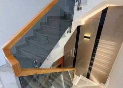 Nhà sát mặt tiền Lê Văn Quới 71m² - Hẻm ô tô đậu trước nhà - 4 x 17,9 - 7,7 tỷ TL