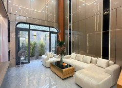 NHÀ HẺM 5M THÔNG GẦN CÂY XĂNG VĂN CAO - BÌNH LONG