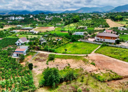 Bán Đất Ven Đà Lạt 558m² Thổ Cư 209m² – Đất Nở Hậu, View Đồi Núi, Lý Tưởng Xây Nhà Vườn Nghỉ Dưỡng