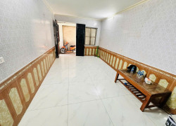 Bán nhà chính chủ 2,5 tầng ngõ 230/79 Định Công Thượng. LH:0968723972.