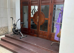 Cho thuê nhà đường Núi thành Hải Châu mặt tiền biệt thự nguyên căn 700m2  giá tốt