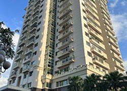 Bán CH 3PN Ciputra Tòa E4 123m² -  Nội Thất Cao Cấp, Sổ Đỏ - Cạnh trường Academy.