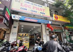 SANG NHƯỢNG QUÁN CƠM GÀ HẢI NAM LỘC PHÁT – MẶT TIỀN BÀU CÁT, TÂN BÌNH