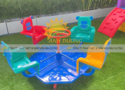 Đu quay 4 chỗ ghế hình con gấu cho trẻ mầm non