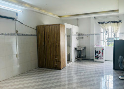 CHO THUÊ PHÒNG FULL NỘI THẤT MẶT TIỀN NGUYỄN VĂN LINH, P. TÂN THUẬN (Q.7 CŨ) GIÁ 4 TRIỆU.