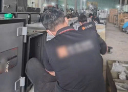 Tuyển thợ sơn két sắt làm tại Q12