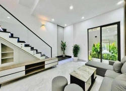 NHÀ 4 TẦNG - HÀ HUY GIÁP Q12 - HẺM 10M CÓ LỀ - 53M2