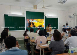 BẢNG TRƯỢT DỌC NGUYÊN KHỐI KẾT HỢP TIVI/BẢNG THÔNG MINH TP.HCM