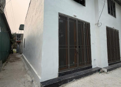 Cho thuê nhà nguyên căn Hữu Hòa 50m²  2 tâ, phù hợp kinh doanh, giá 4,5 triệu/tháng.