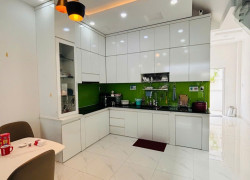 BÁN NHÀ KDC GIA HÒA BÌNH HƯNG, GẦN CÁC TRƯỜNG ĐẠI HỌC, 100M2, 3 TẦNG, GIÁ 5,99TỶ