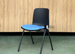 Ghế sự kiện thân nhựa có nệm xếp chồng CC1588-P tại HCM