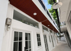BÁN NHÀ CĂN HỘ DỊCH VỤ HẺM HUỲNH TẤN PHÁT, P. TÂN THUẬN, QUẬN 7, 77.5M², 5 CĂN CHO THUÊ DÒNG TIỀN 45 T/T, GIÁ 6.2 TỶ