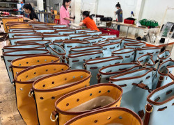 XƯỞNG GIA CÔNG ĐỒ DA THEO YÊU CẦU – NHẬN ĐƠN HÀNG TỪ NHỎ ĐẾN LỚN, HỖ TRỢ PHÁT TRIỂN MẪU