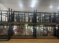 Bàn ghế học sinh : gỗ, sắt
