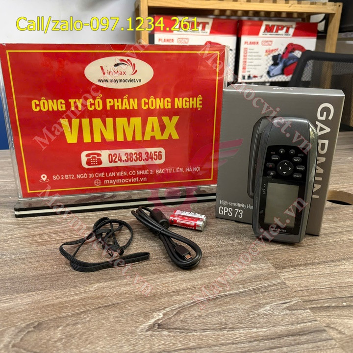 Máy định vị, đo diện tích cầm tay Garmin GPS73