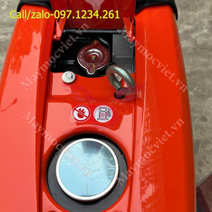 Động cơ nổ chạy dầu mát nước Kubota ZT155DIS